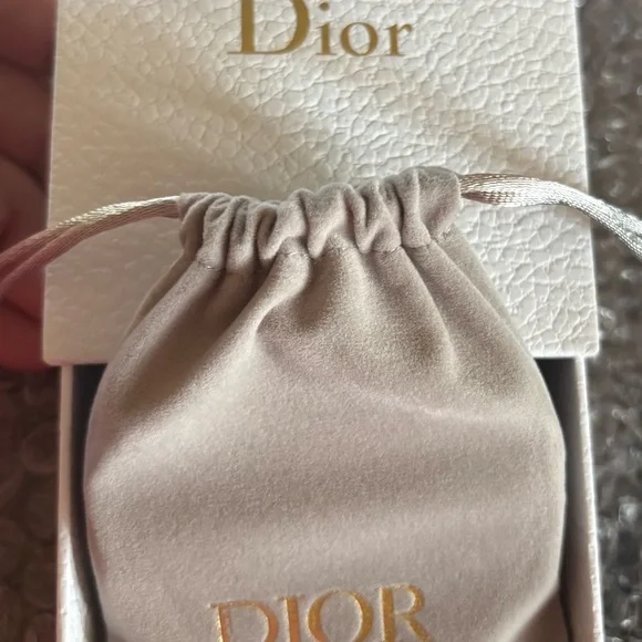 Dior Novelty Limited Edition Compact Mirror - Picture 5 of 5
